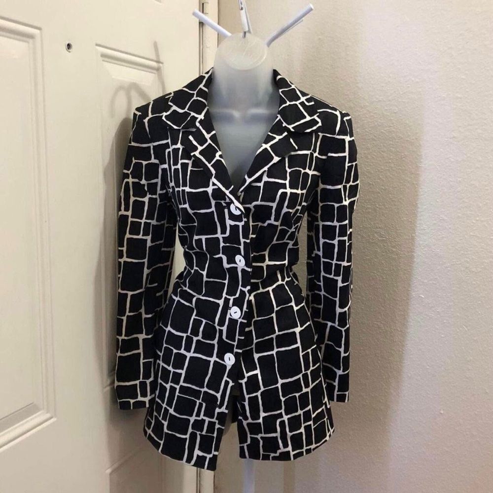 Black white blazer jacket coat long sleeve office siren core dark academia goth